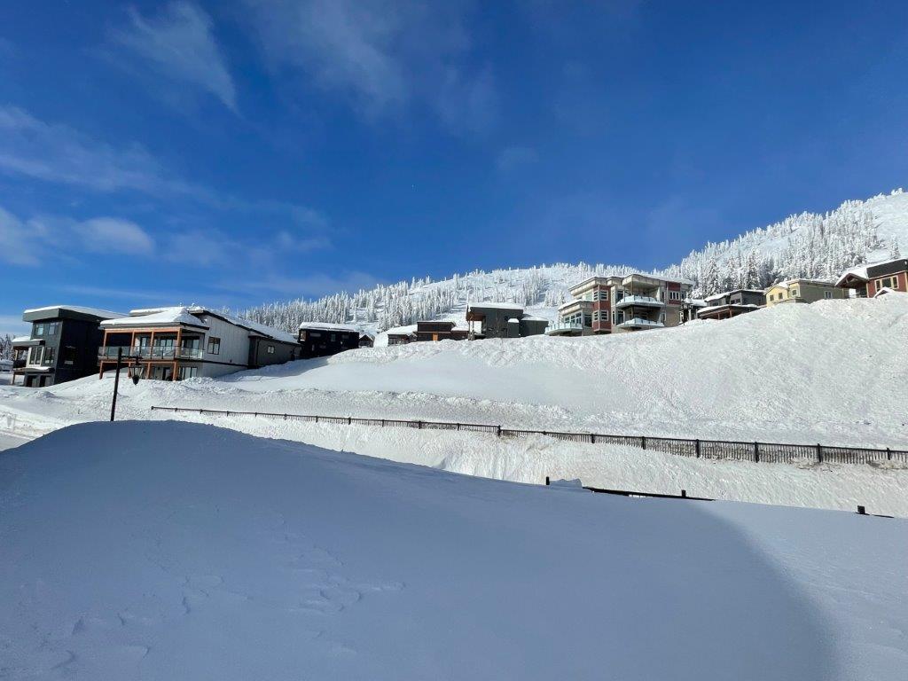 Premium, level, ski to and from Building Lot at Silver Star Mountain Resort!