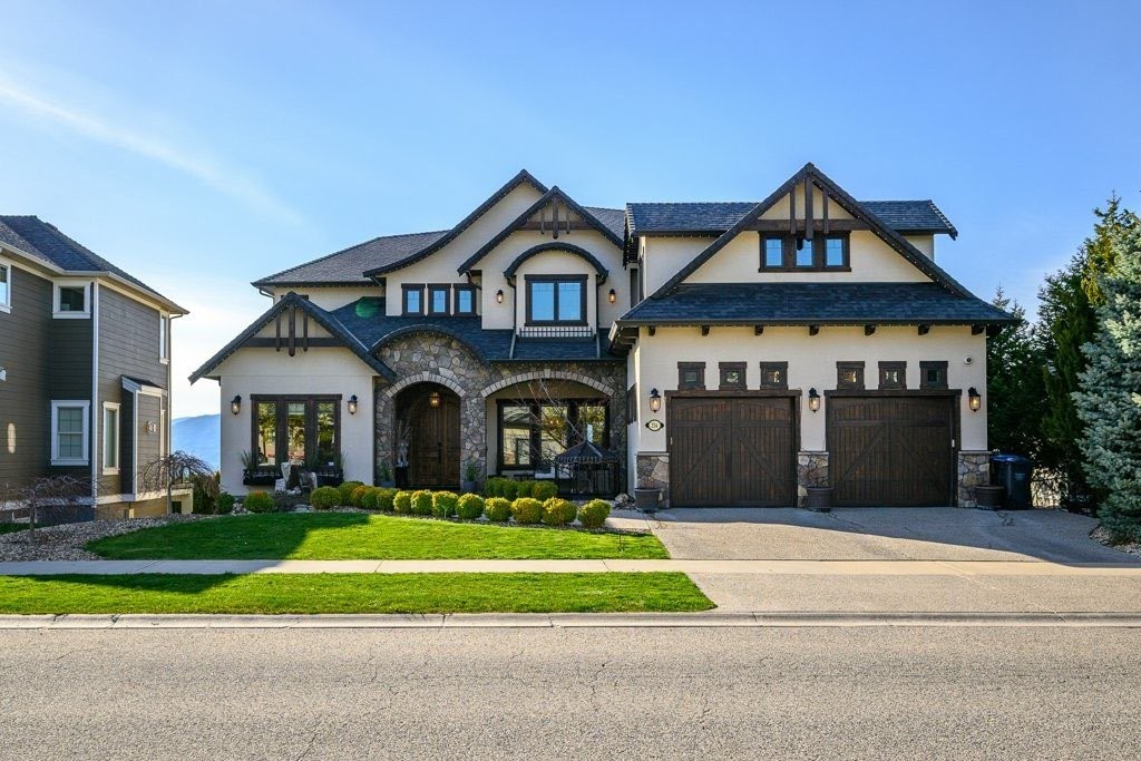 Exquisite 6 bdrm, 7 bath, Lakeview Estate, Saltwater Pool, Architectural Masterpiece.